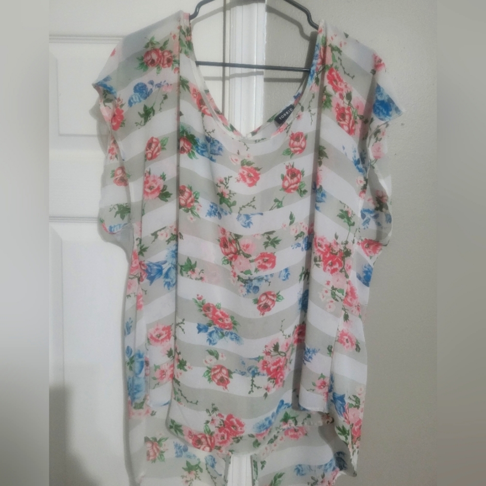 Torrid floral print top